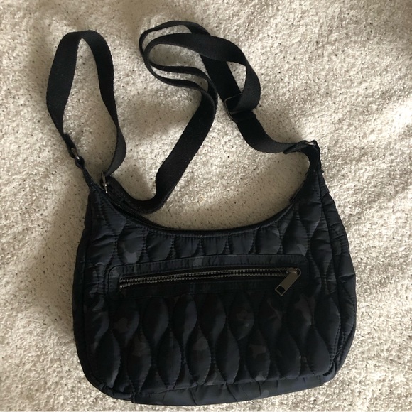 Time and Tru Tina quilted purse crossbody - Picture 5 of 7